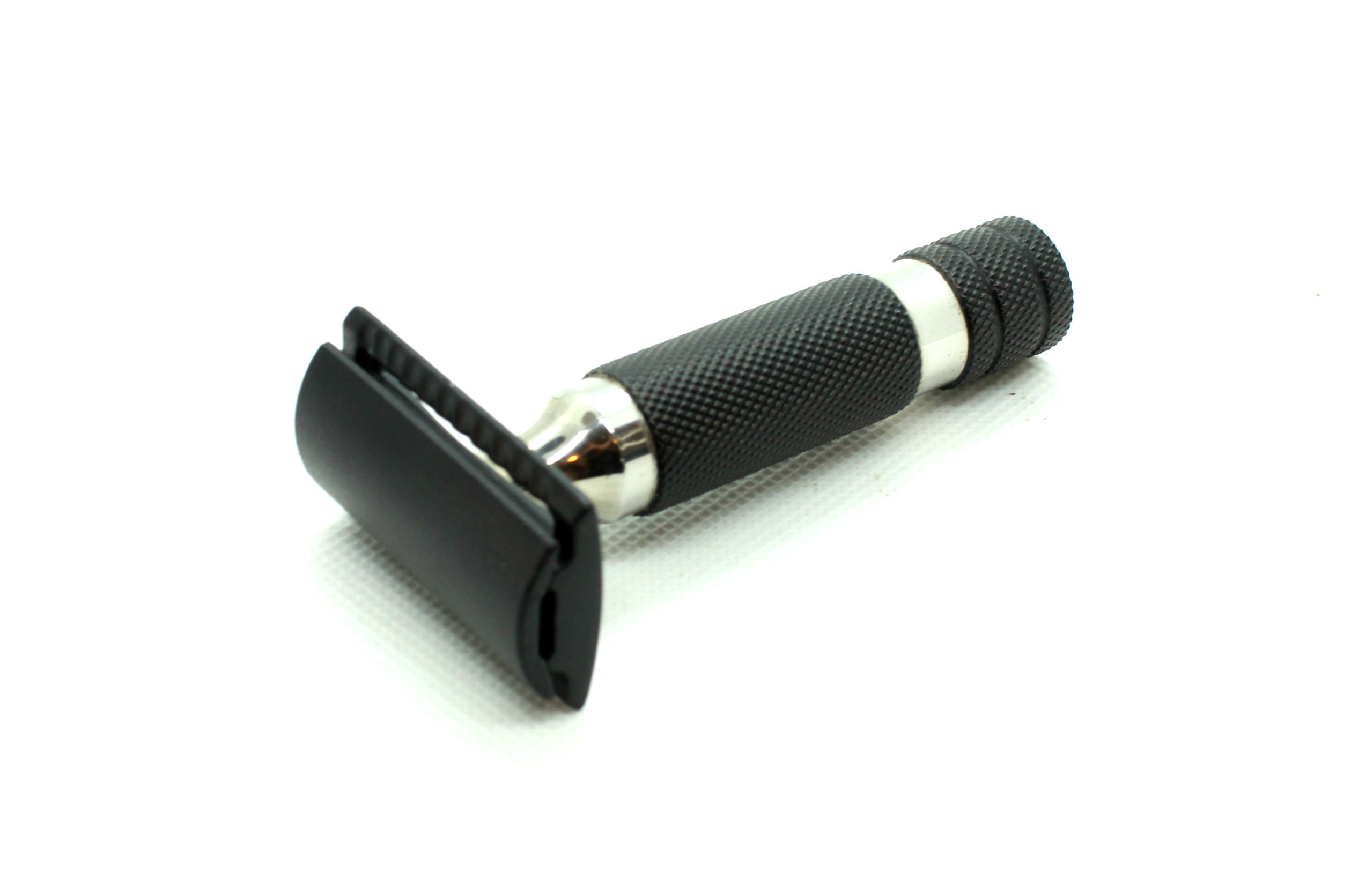 Lil’ Chubby – Snarky’s Shortest Black & Chrome Safety Razor