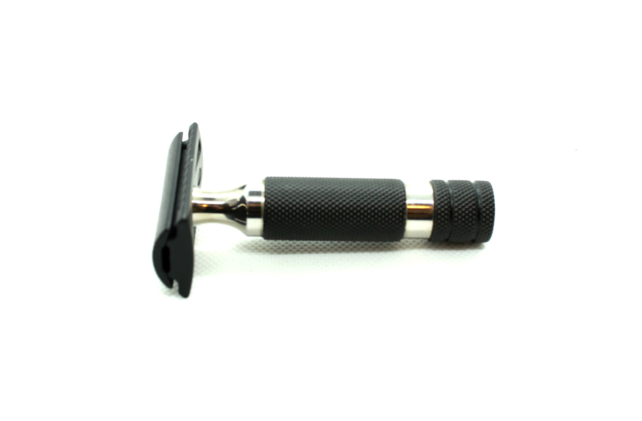 Lil’ Chubby – Snarky’s Shortest Black & Chrome Safety Razor