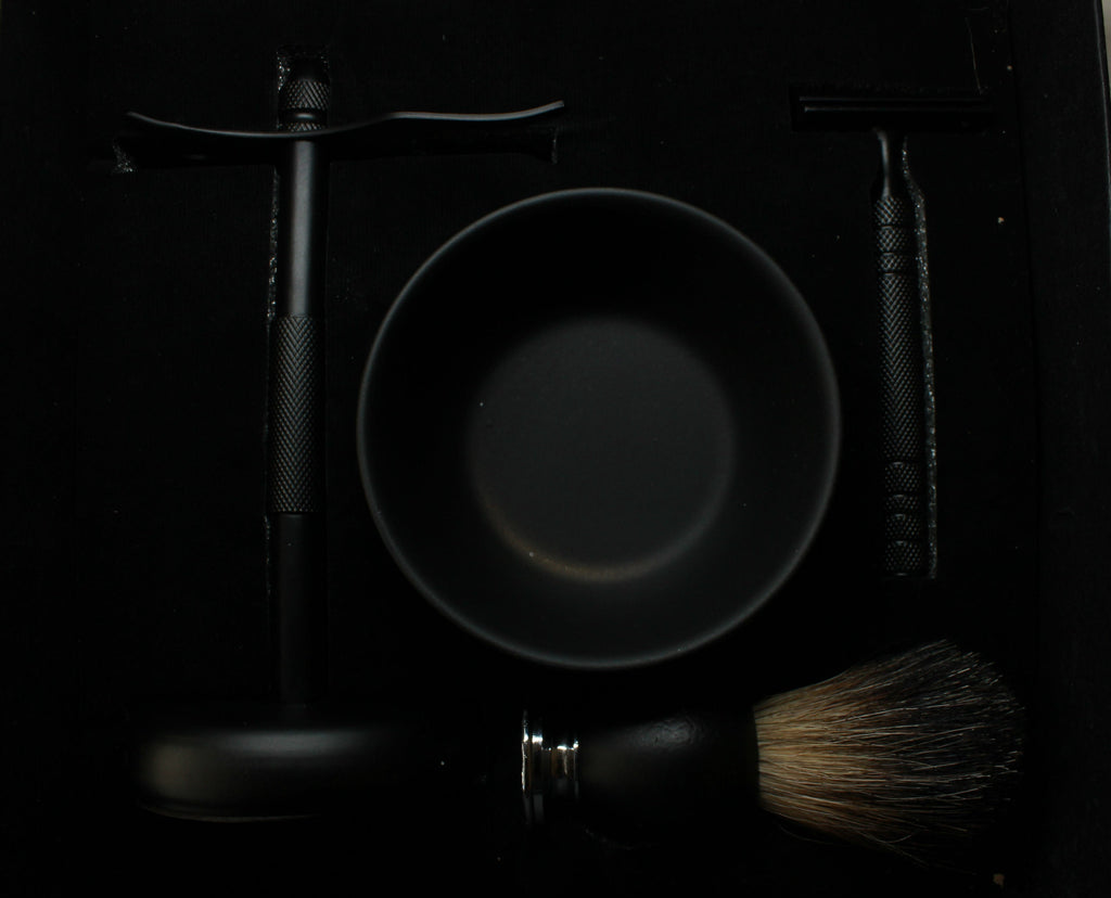 Black Shaving Kit – Safety Razor, Shaving Brush, Shaving Bowl & Stand